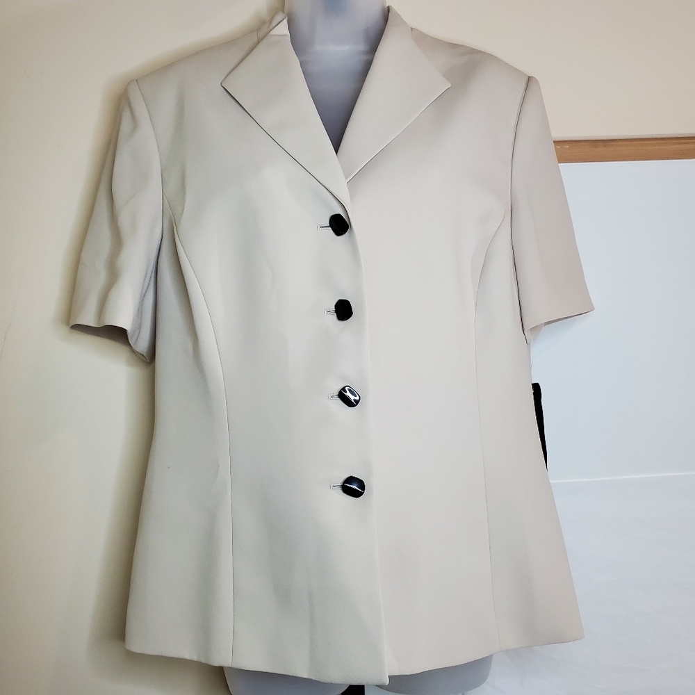 Le Suit Beige Short Sleeve Blazer Jacket 16